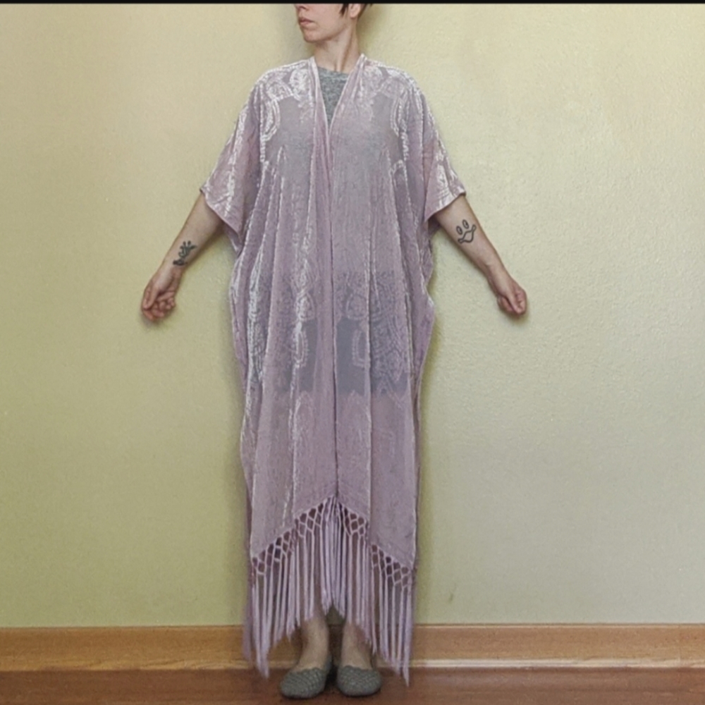 Size 1/2 Torrid blush pink burnout velvet beach cover up